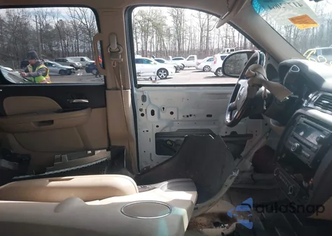 2007 GMC Yukon Xl 1500 Denali z USA, uszkodzony, nr VIN 1GKFK66857J244160